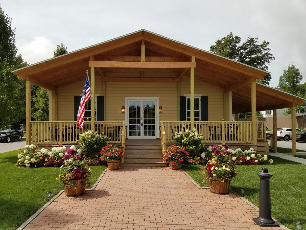 The Railroad Inn Cooperstown Exteriör bild